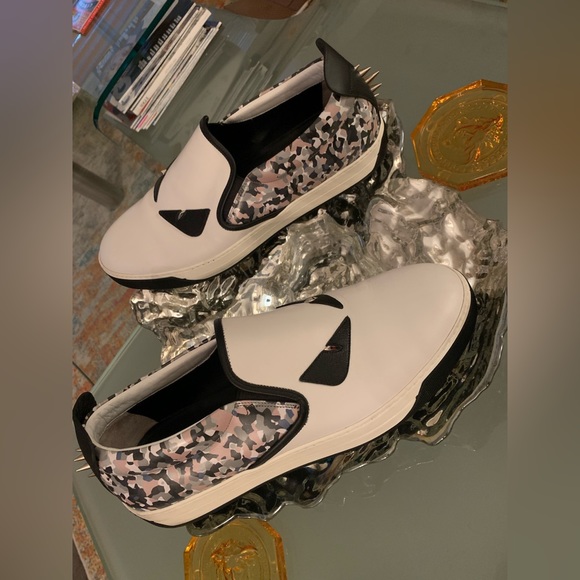 FENDI - Picture 3 of 12